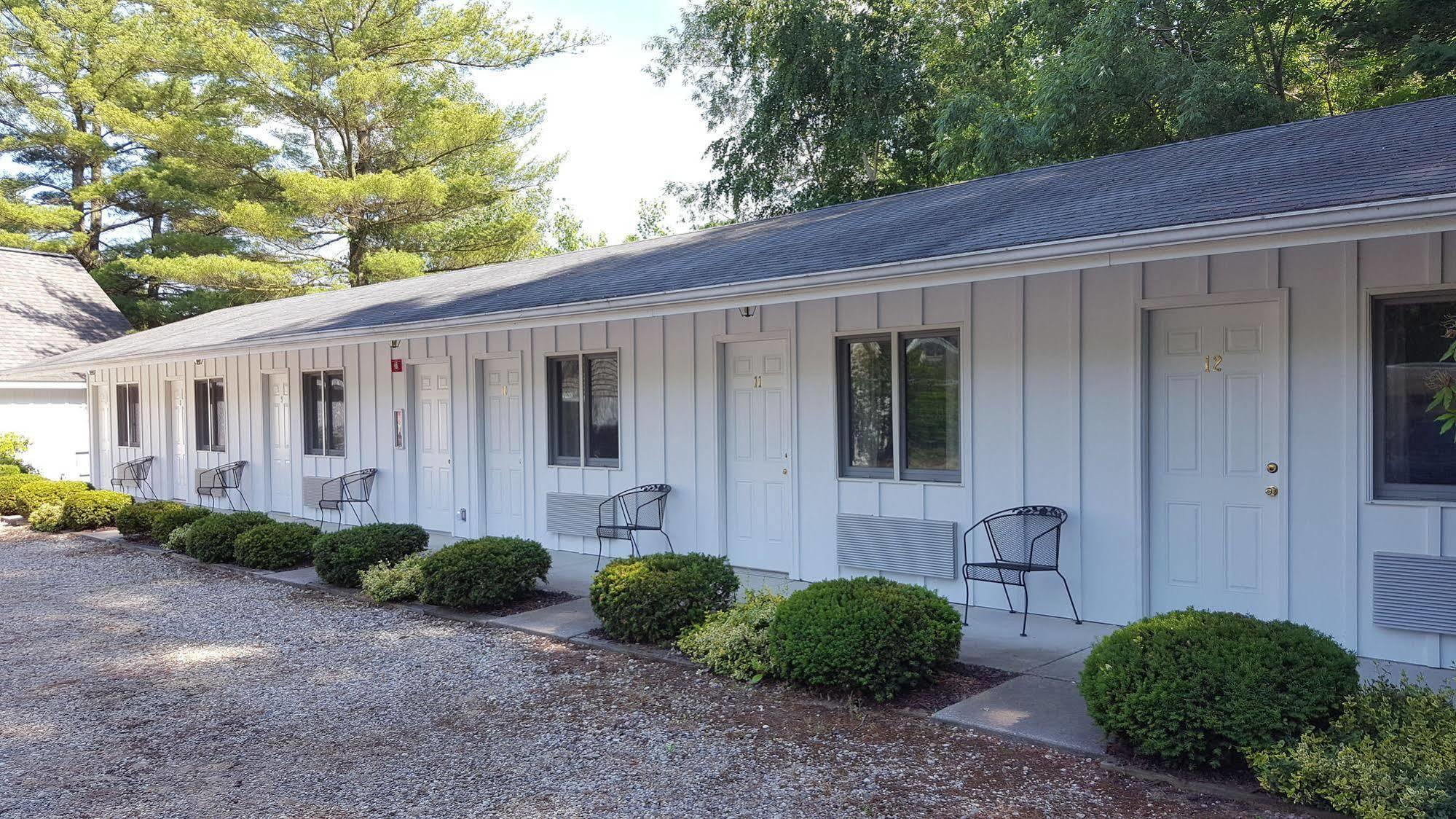 Captain'S Quarters Motel Saugatuck Bagian luar foto